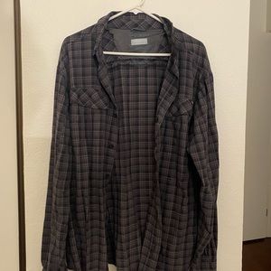 Columbia Men’s Button Down Casual